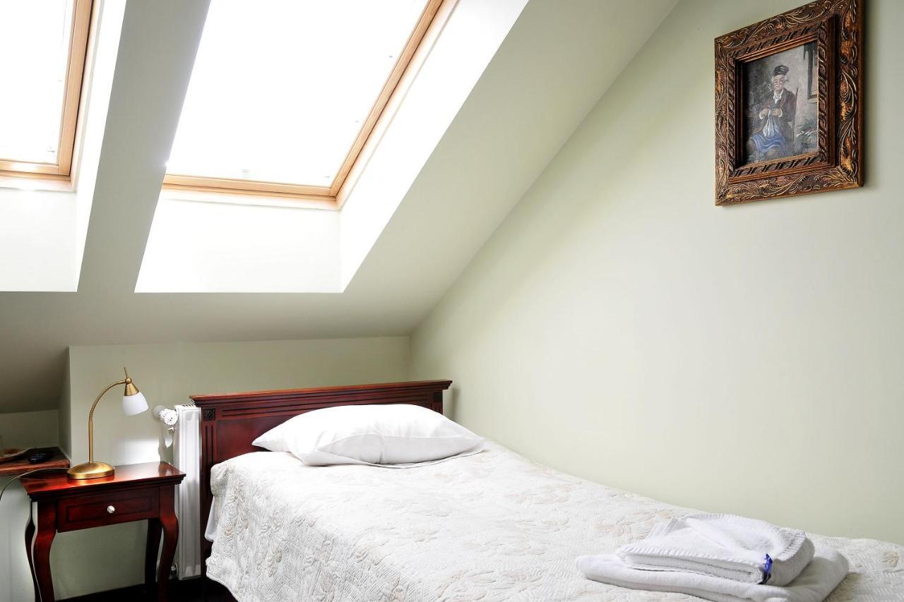 미엘노 Zacisze B&B 외부 사진