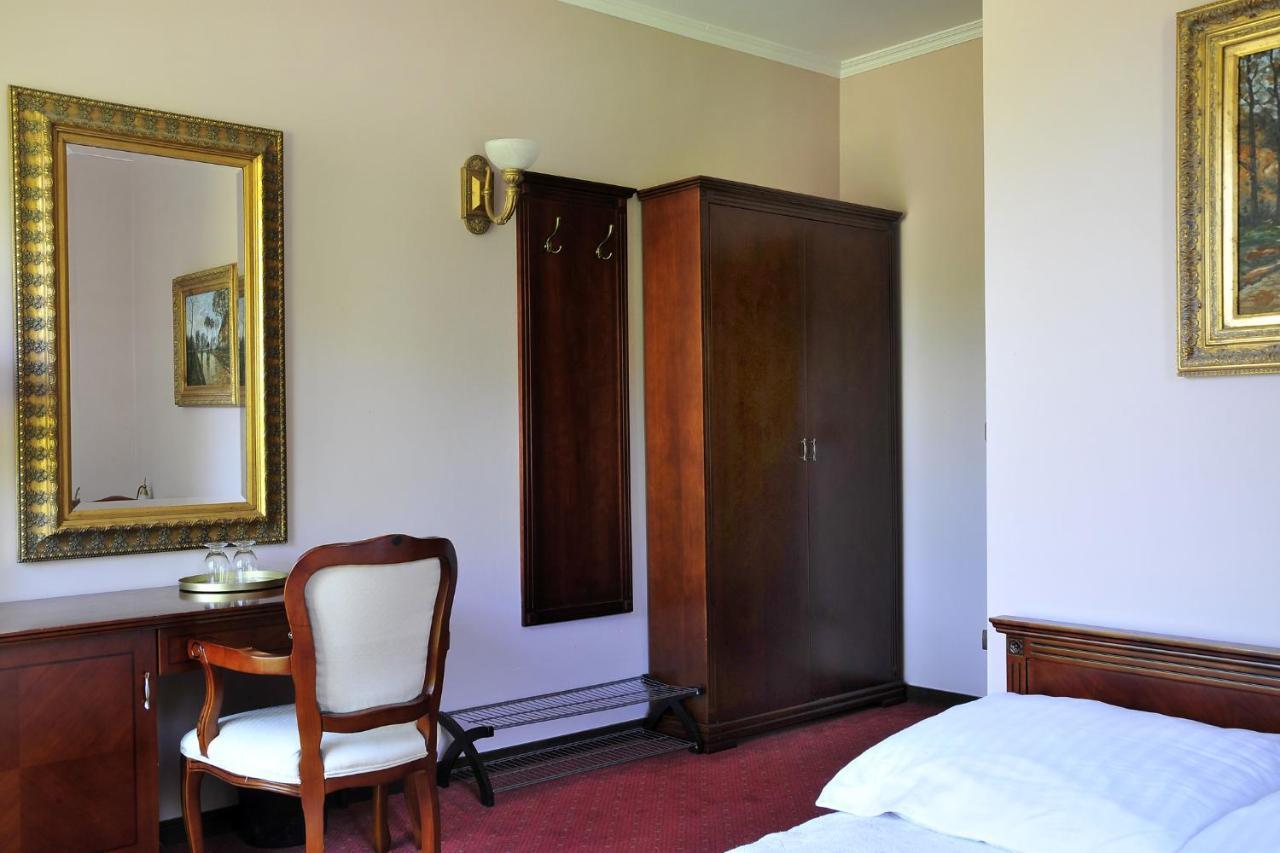 미엘노 Zacisze B&B 외부 사진