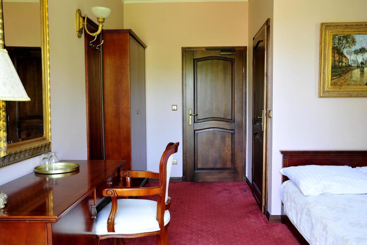 미엘노 Zacisze B&B 외부 사진