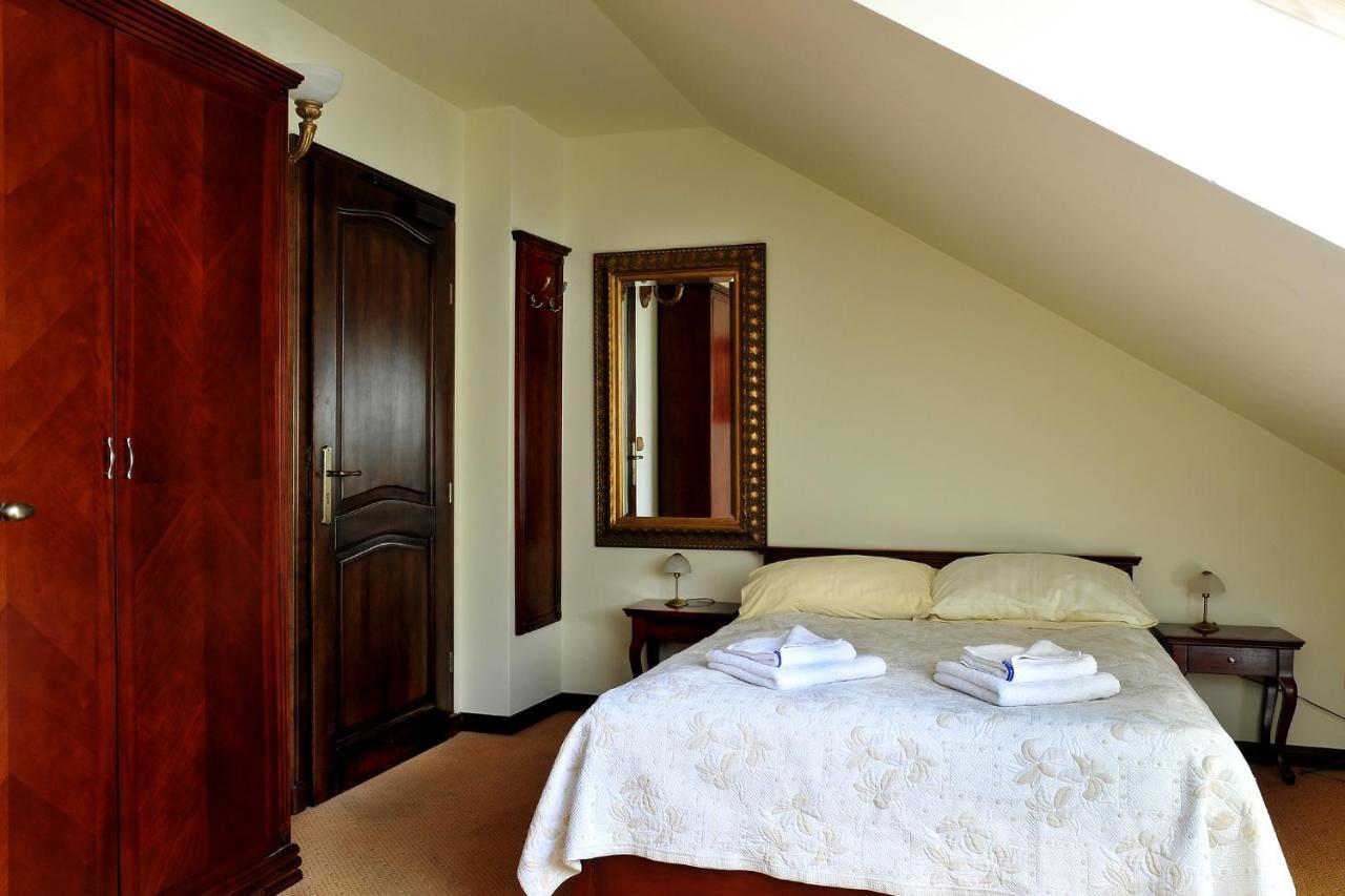 미엘노 Zacisze B&B 외부 사진