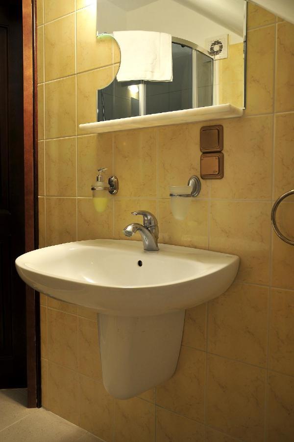 미엘노 Zacisze B&B 외부 사진
