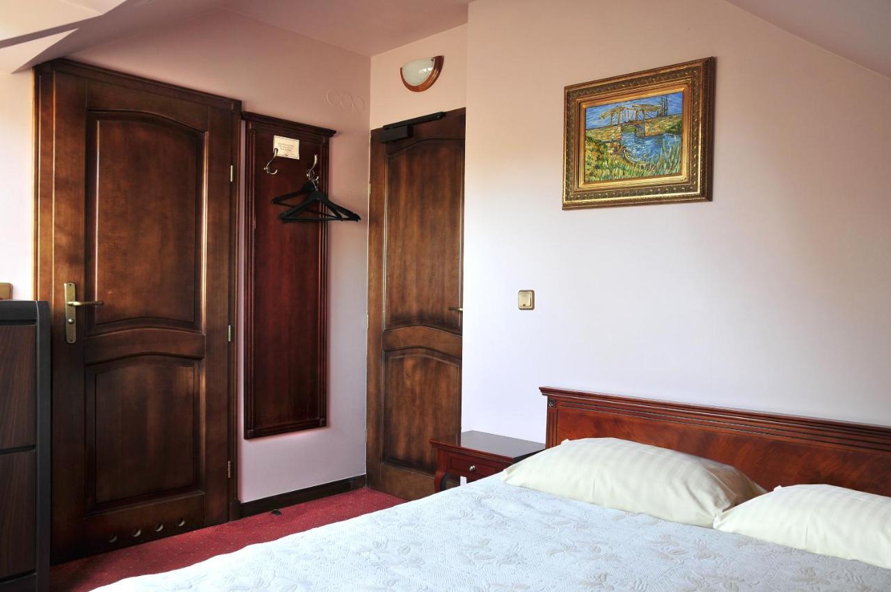 미엘노 Zacisze B&B 외부 사진