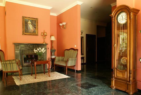 미엘노 Zacisze B&B 외부 사진